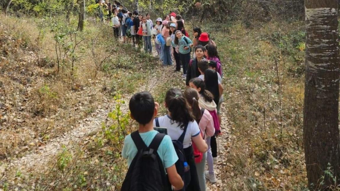 5. Sınıflarımız ile Vadi Yürüyüşü Etkinliğimizde kareler..